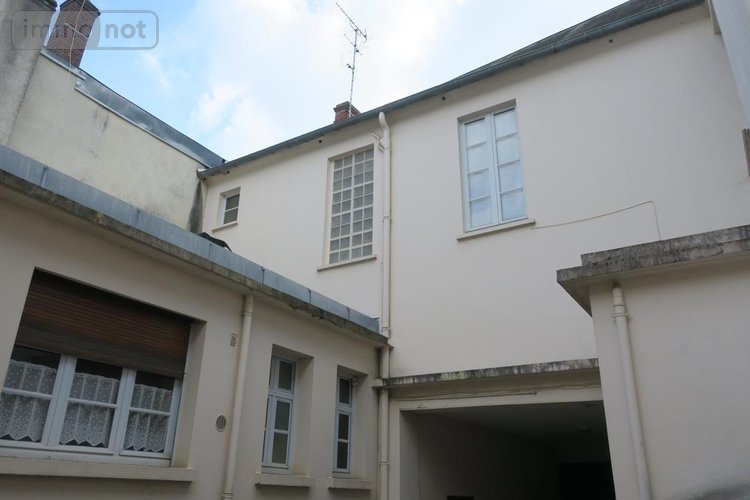 Immeuble a vendre Bourges 18000 Cher 244 m2  343200 euros