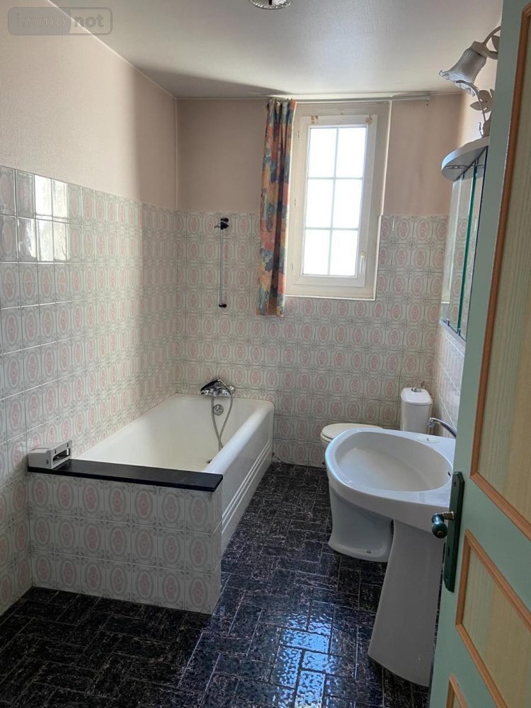 Maison a vendre La-Ferté-Bernard 72400 Sarthe 185 m2 5 pièces 126000 euros