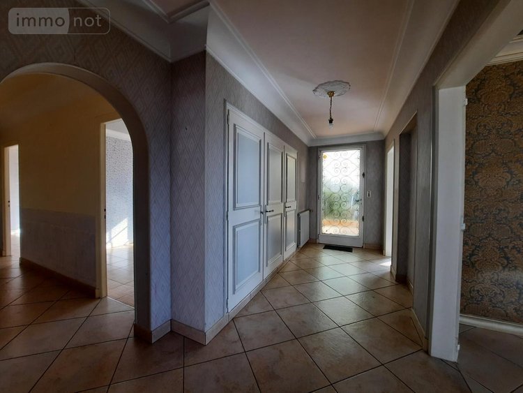 Maison a vendre Challans 85300 Vendée 152 m2 5 pièces 221000 euros