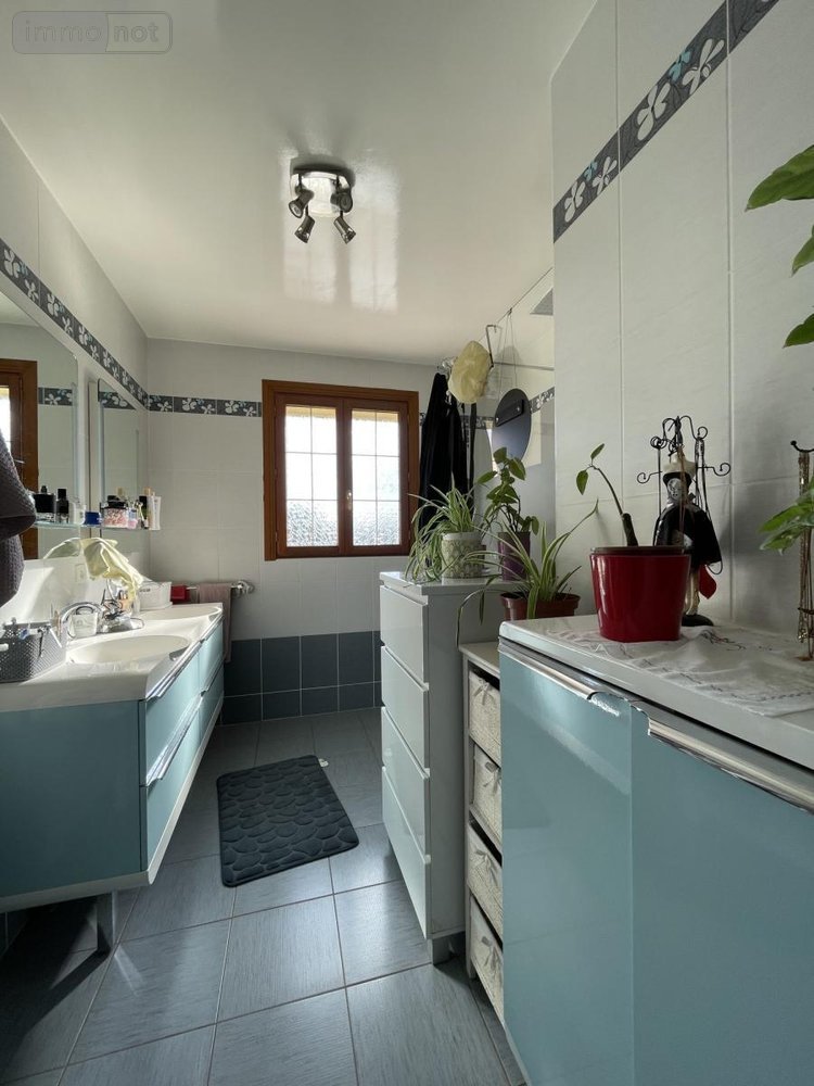 Maison a vendre Yvré-l'Évêque 72530 Sarthe 134 m2 7 pièces 476400 euros