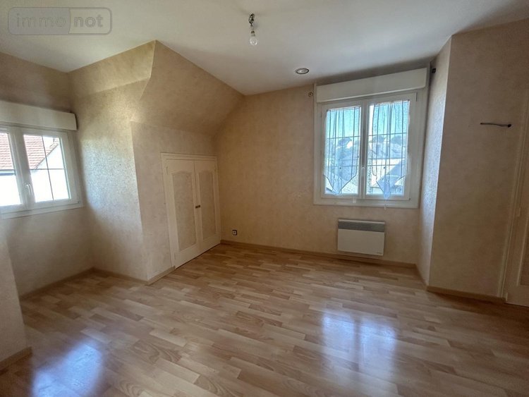 Maison a vendre Saint-Berthevin 53940 Mayenne 127 m2  219450 euros