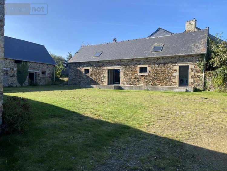 Maison a vendre Ploëzal 22260 Côtes-d'Armor 304 m2  714000 euros