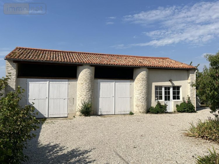 Maison a vendre Vouillé-les-Marais 85450 Vendée 145 m2 6 pièces 285350 euros
