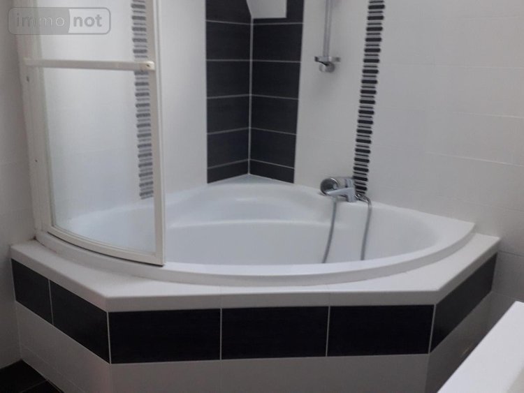 Location maison Le Genest-Saint-Isle 53940 Mayenne 113 m2 5 pièces 750 euros