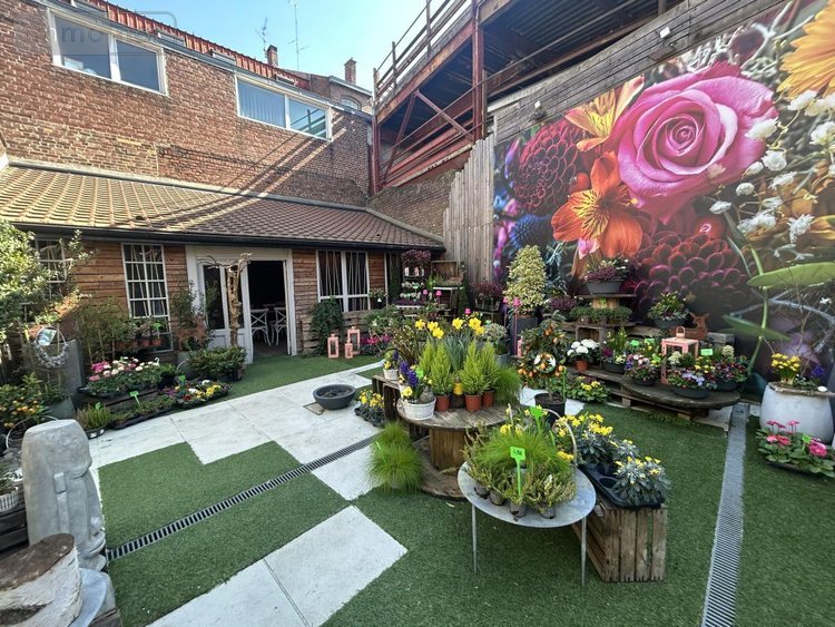 Location fonds et murs commerciaux Cambrai 59400 Nord 150 m2  2273 euros