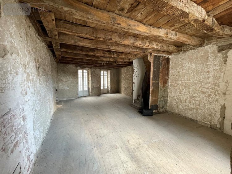 Immeuble a vendre Dinan 22100 Côtes-d'Armor 134 m2  199000 euros