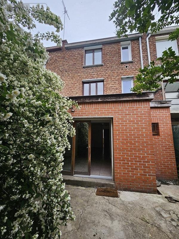 Immeuble a vendre Lille 59000 Nord 121 m2  252000 euros