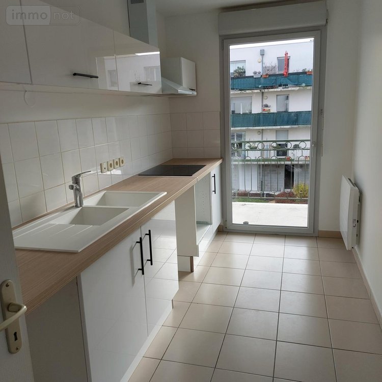 Location appartement Reims 51100 Marne 66 m2 3 pièces 850 euros