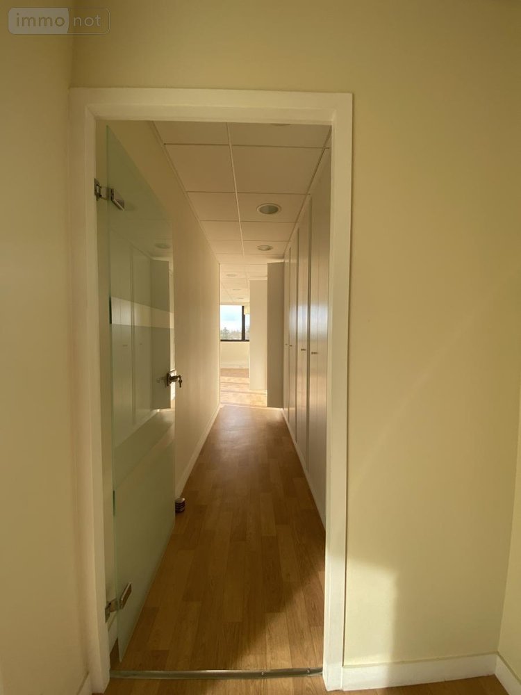 Fonds et murs commerciaux a vendre Montargis 45200 Loiret 78 m2  105900 euros