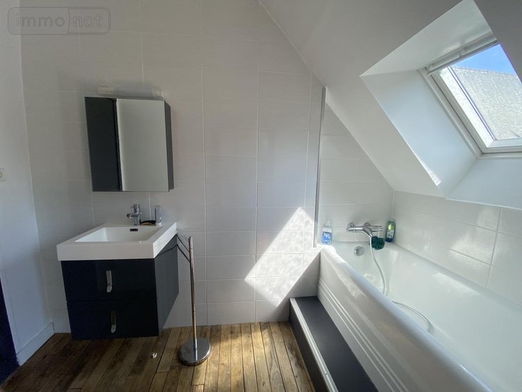 Immeuble a vendre Loudéac 22600 Côtes-d'Armor 230 m2  239200 euros