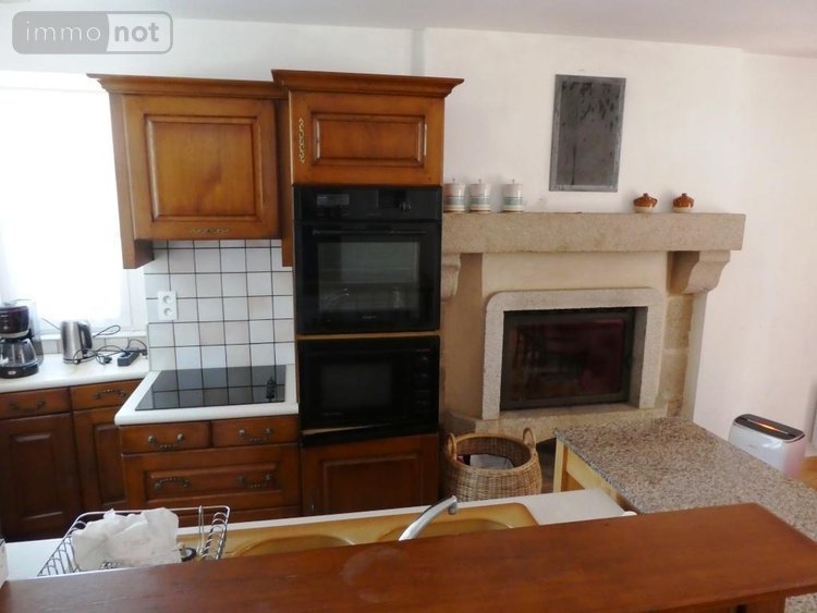 Immeuble a vendre Bubry 56310 Morbihan 400 m2  241600 euros