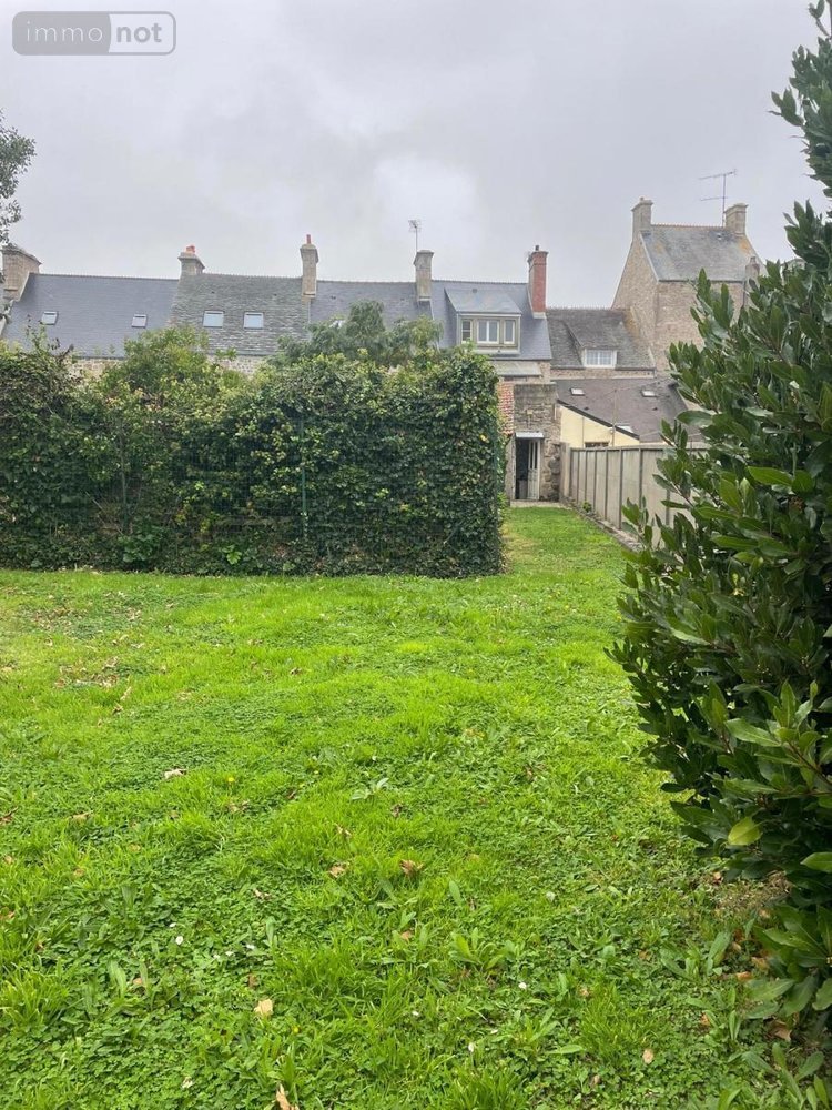 Immeuble a vendre Barfleur 50760 Manche 141 m2  183400 euros