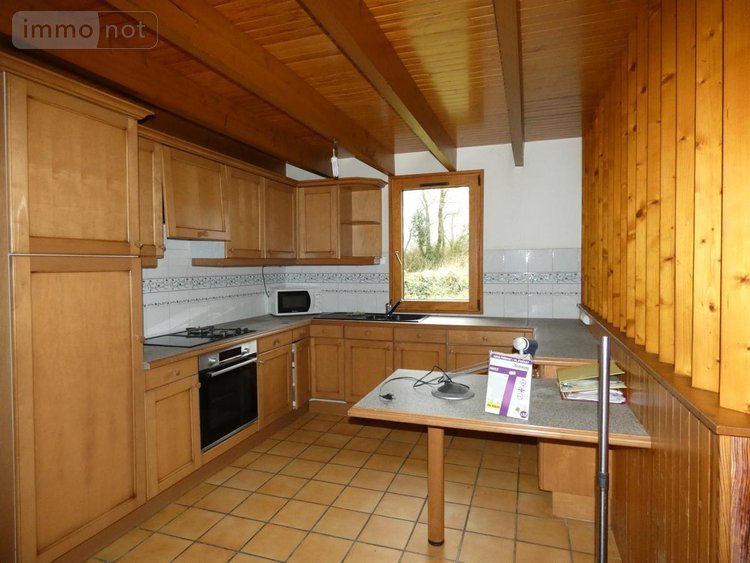 Maison a vendre Berrien 29690 Finistère 149 m2  271700 euros