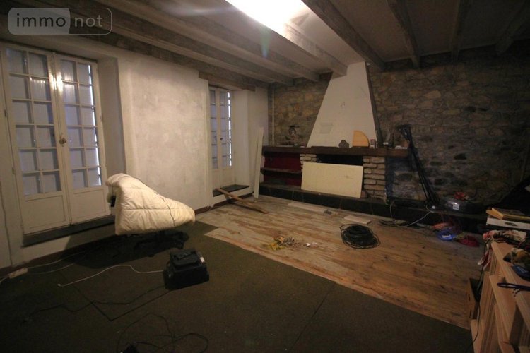 Immeuble a vendre Rostrenen 22110 Côtes-d'Armor 230 m2  95160 euros