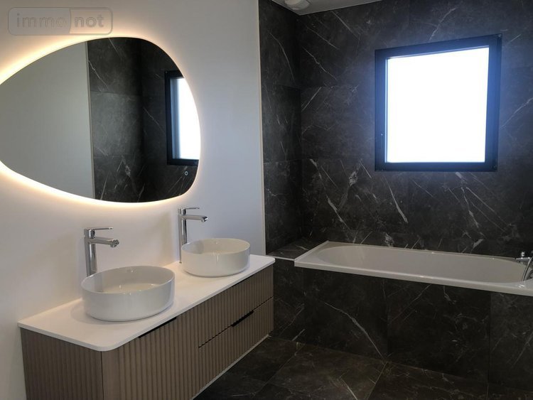 Location maison Caudan 56850 Morbihan 138 m2  2000 euros