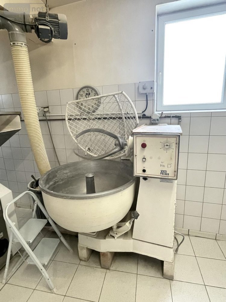 Fonds et murs commerciaux a vendre Fournels 48310 Lozère 327 m2  210000 euros