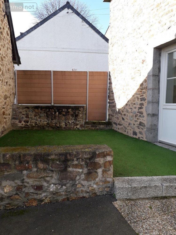 Location maison Le Genest-Saint-Isle 53940 Mayenne 113 m2 5 pièces 750 euros