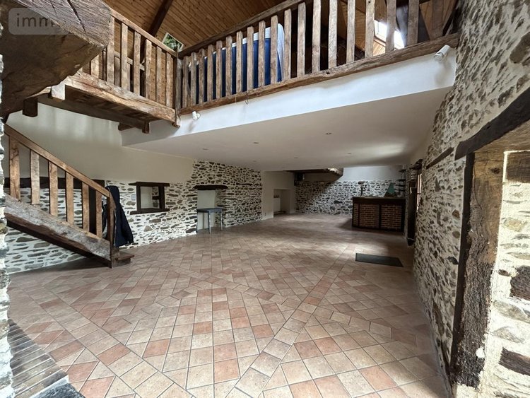 Maison a vendre Châteaugiron 35410 Ille-et-Vilaine 329 m2 10 pièces 693000 euros
