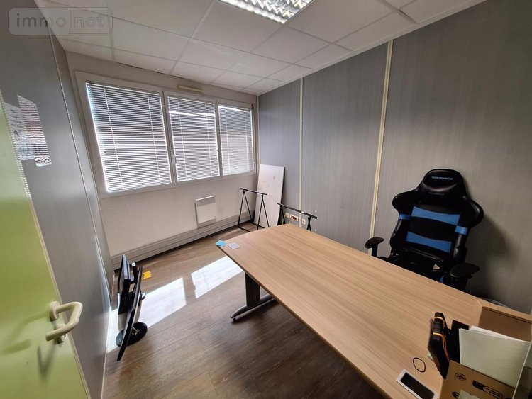 Location fonds et murs commerciaux Saint-Malo 35400 Ille-et-Vilaine 131 m2  1775 euros