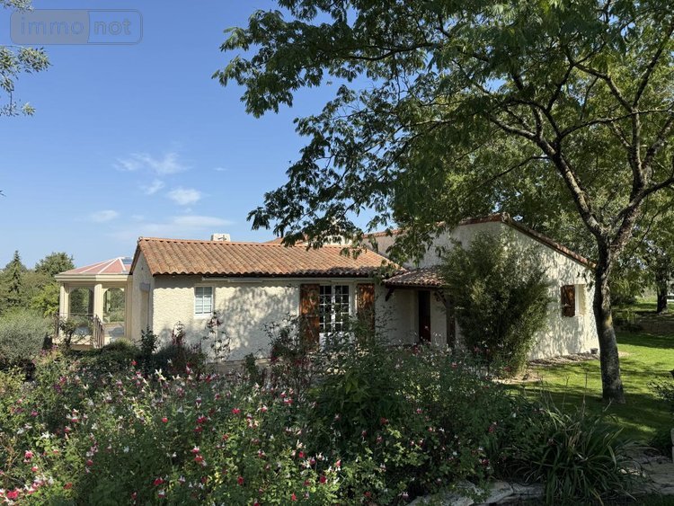 Maison a vendre La Tessoualle 49280 Maine-et-Loire 270 m2 8 pièces 456560 euros