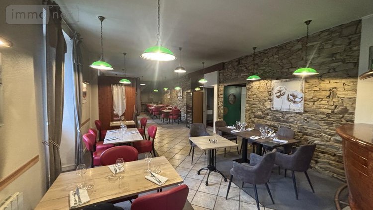 Immeuble a vendre Lannion 22300 Côtes-d'Armor 236 m2  309280 euros