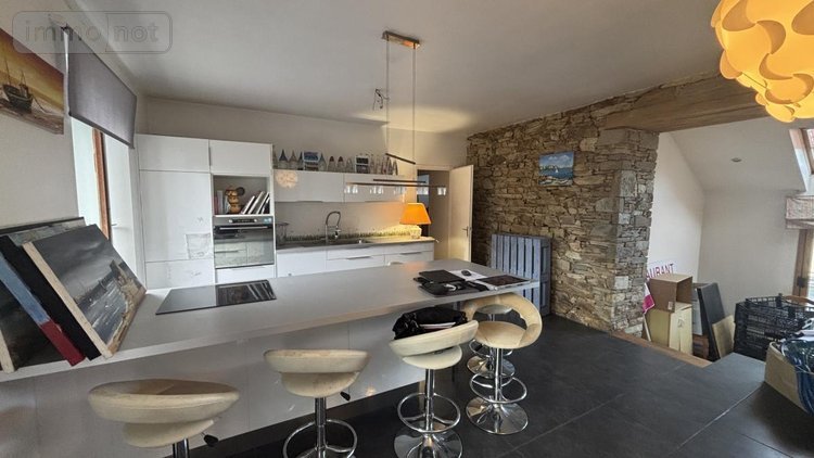 Immeuble a vendre Lannion 22300 Côtes-d'Armor 236 m2  309280 euros