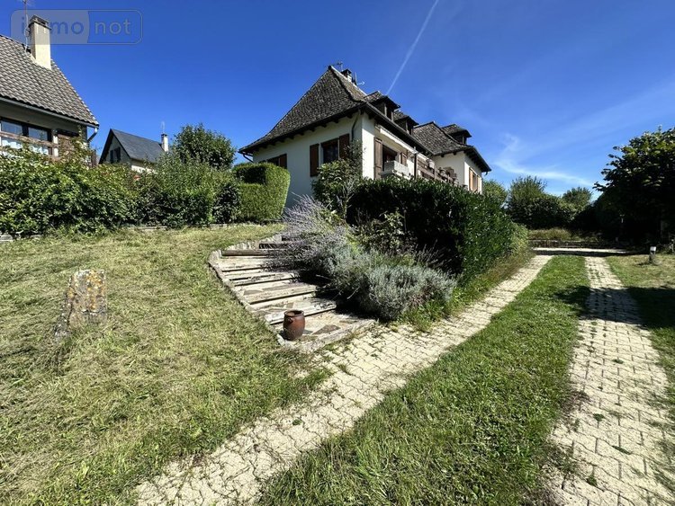 Maison a vendre Neuvéglise-sur-Truyère 15260 Cantal 120 m2  222600 euros