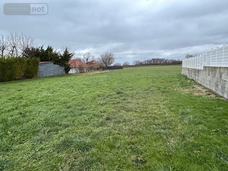Terrain a batir a vendre Les Martres-d'Artière 63430 Puy-de-Dôme 638 m2  89000 euros