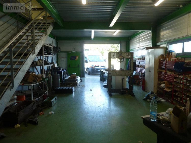 Location fonds et murs commerciaux Féchain 59247 Nord 1500 m2  6448 euros