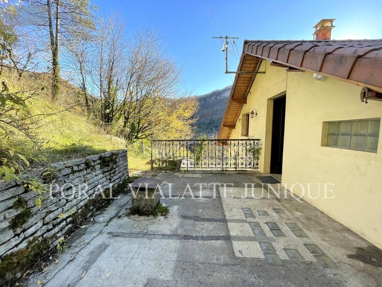 Maison a vendre Saint-Rambert-en-Bugey 01230 Ain 137 m2 7 pièces 160000 euros