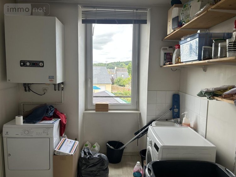 Immeuble a vendre Guingamp 22200 Côtes-d'Armor 135 m2  227360 euros