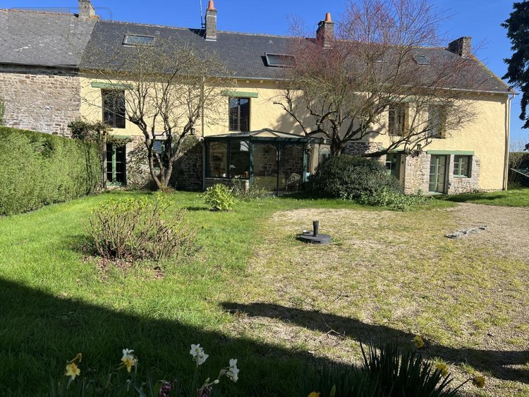 Maison a vendre Yvignac-la-Tour 22350 Côtes-d'Armor 212 m2 9 pièces 361500 euros