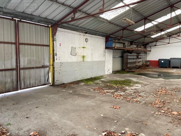Garage et parking a vendre Port-Louis 56290 Morbihan 367 m2  280000 euros