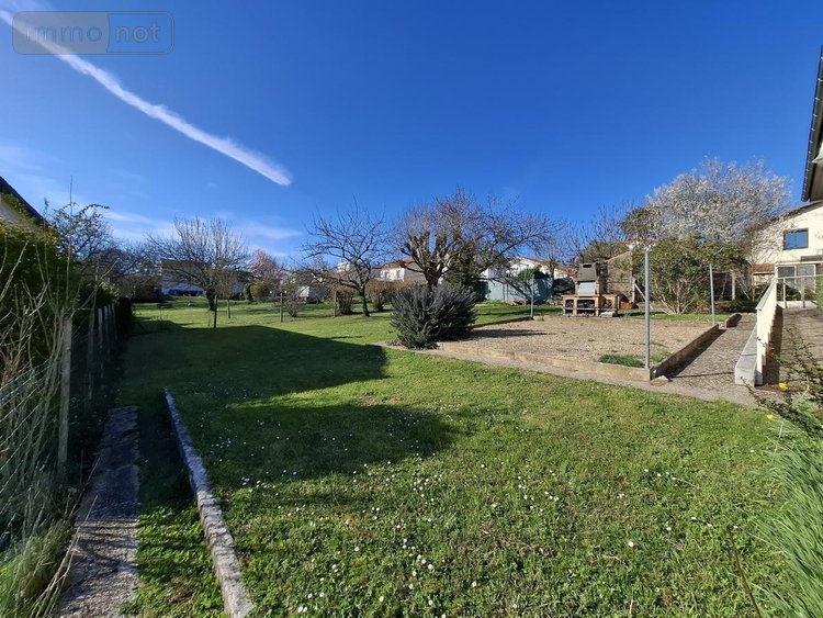 Maison a vendre Saintes 17100 Charente-Maritime 169 m2 6 pièces 280000 euros