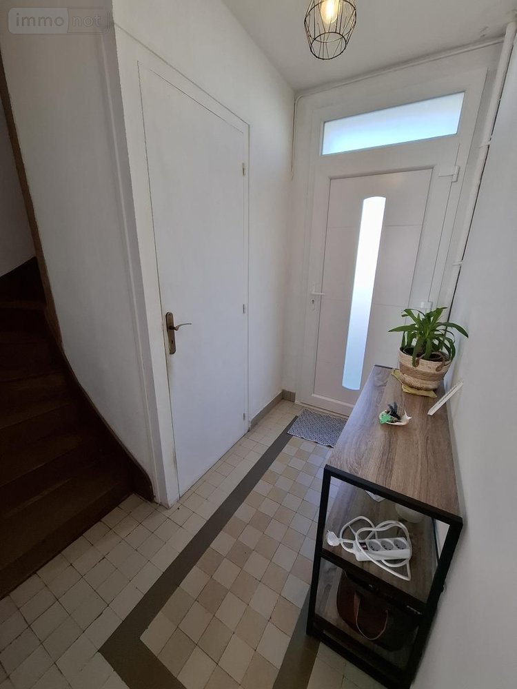 Maison a vendre Saintes 17100 Charente-Maritime 75 m2 4 pièces 199348 euros