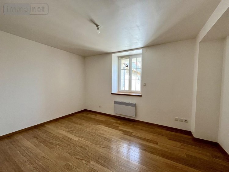 Location maison Ville-Dommange 51390 Marne 126 m2  1035 euros