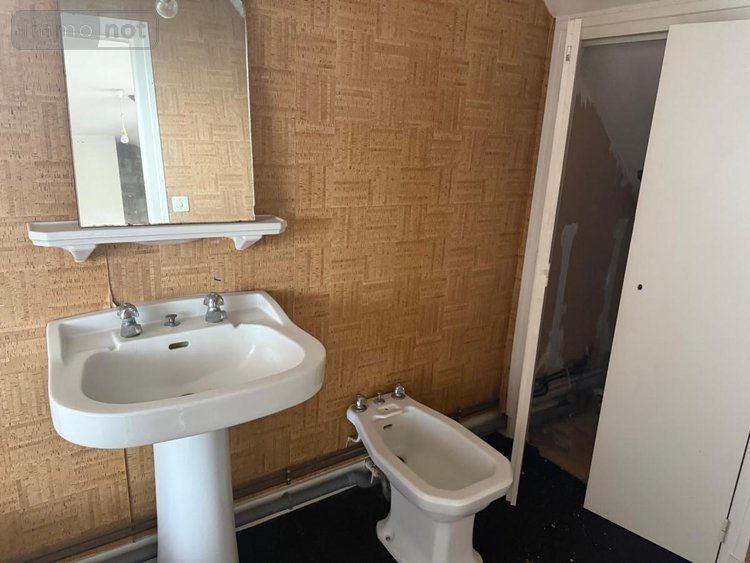 Immeuble a vendre Percy-en-Normandie 50410 Manche 187 m2  185350 euros