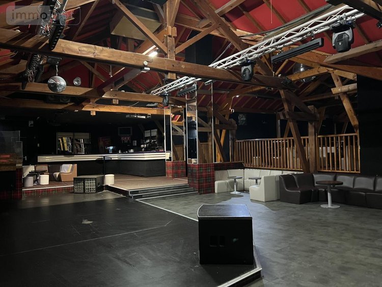 Fonds et murs commerciaux a vendre Beaupréau-en-Mauges 49600 Maine-et-Loire 1275 m2  619200 euros