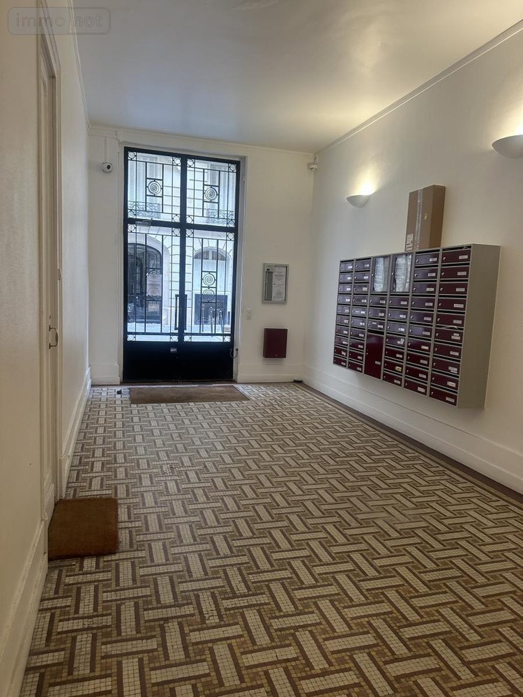 Appartement a vendre Paris 17e arrondissement 75017 Paris 27 m2 2 pièces 298000 euros