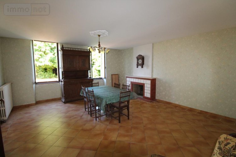 Maison a vendre Brizambourg 17770 Charente-Maritime 196 m2 7 pièces 262300 euros