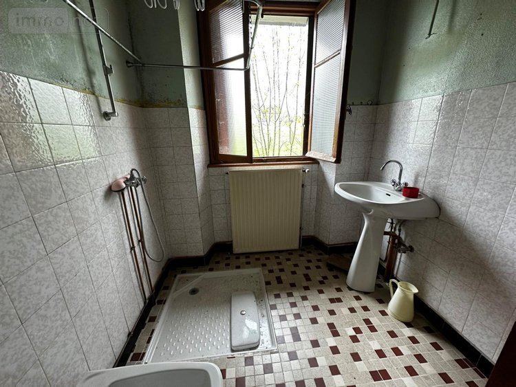 Maison a vendre Anglards-de-Saint-Flour 15100 Cantal 140 m2  167500 euros