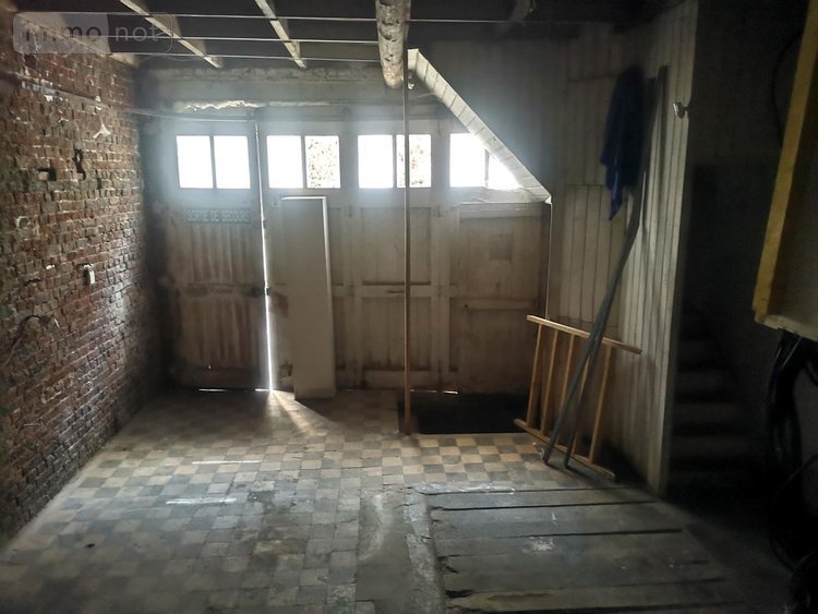 Location fonds et murs commerciaux Cambrai 59400 Nord 138 m2  1100 euros