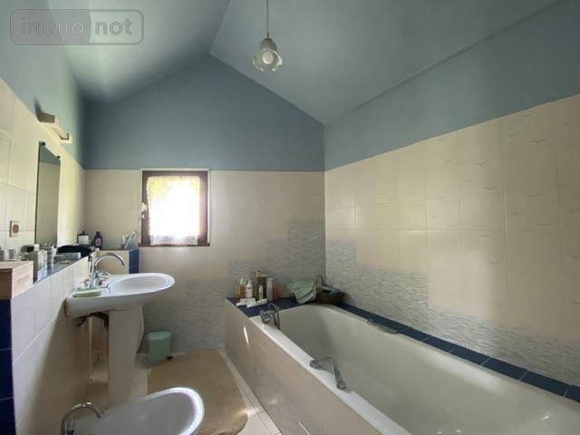 Maison a vendre Soulaire-et-Bourg 49460 Maine-et-Loire 198 m2 6 pièces 363560 euros