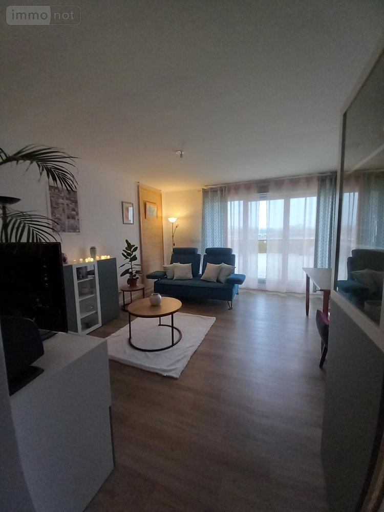 Location appartement Montlouis-sur-Loire 37270 Indre-et-Loire 97 m2 4 pièces 1400 euros