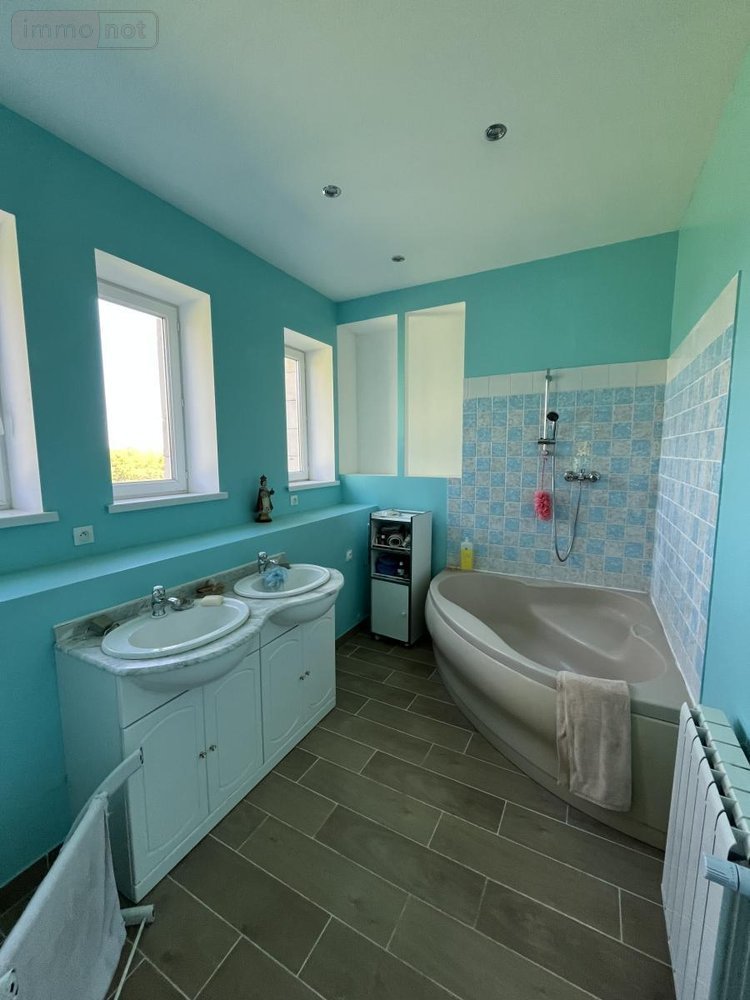 Maison a vendre Val d'Erdre-Auxence 49370 Maine-et-Loire 186 m2 7 pièces 168800 euros