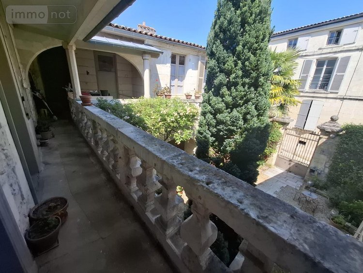 Maison a vendre Saintes 17100 Charente-Maritime 350 m2 13 pièces 988000 euros