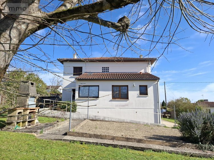 Maison a vendre Saintes 17100 Charente-Maritime 169 m2 6 pièces 280000 euros