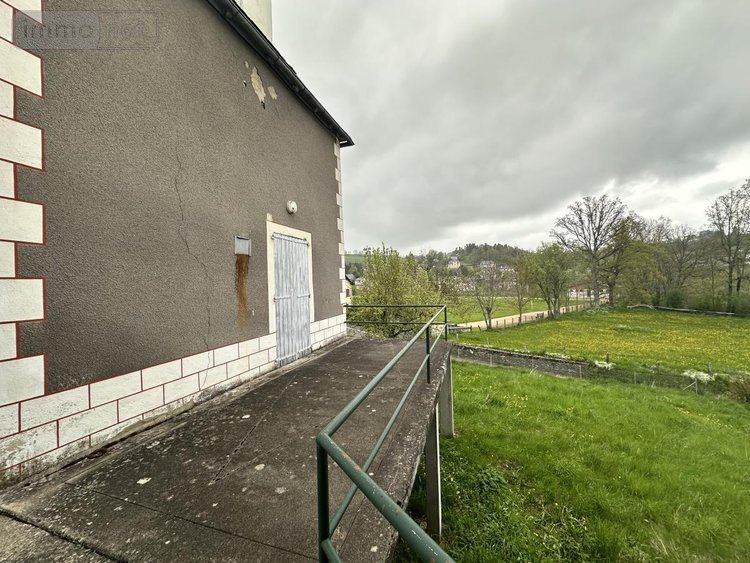 Maison a vendre Neuvéglise-sur-Truyère 15260 Cantal 160 m2  79500 euros