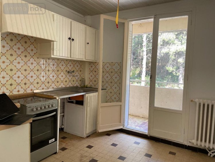 Appartement a vendre Septèmes-les-Vallons 13240 Bouches-du-Rhône 71 m2  130000 euros