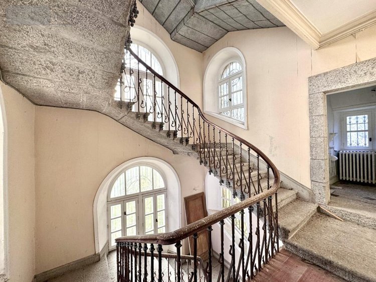 Maison a vendre Albaret-Sainte-Marie 48200 Lozère 550 m2 20 pièces 625000 euros